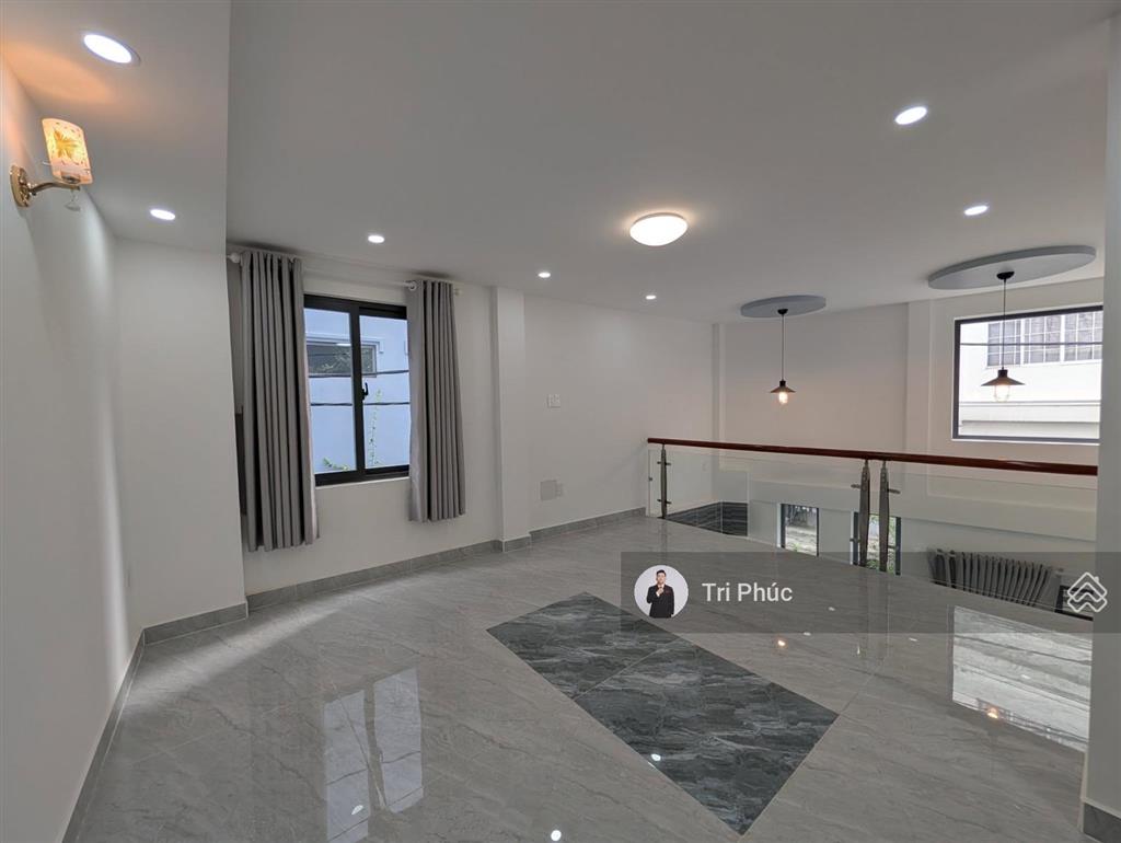 Gấp bán  nhỉnh 8 tỷ  nhà xây mới 50m² 5 tầng 4pn ngay lê văn sỹ phú nhuận