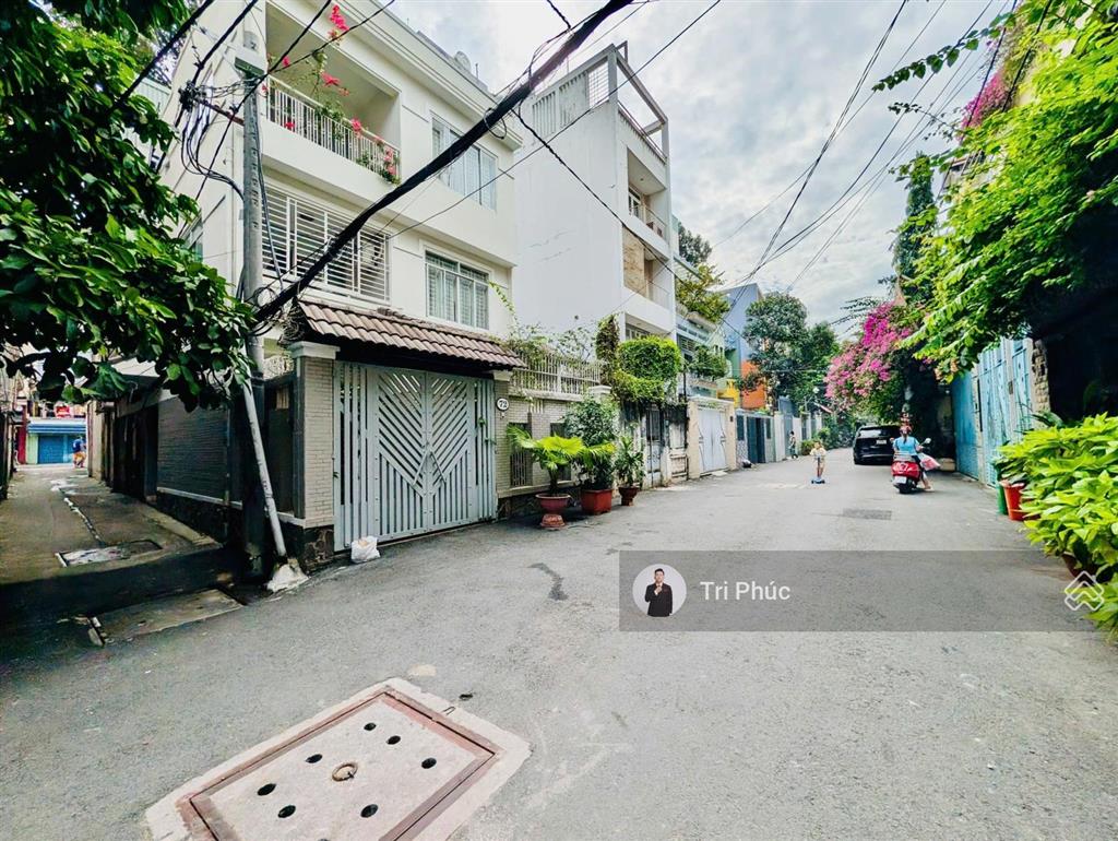 Nhỉnh 8ty ,cc gủi nhà sát mạt tiền huỳnh văn bánh phú nhuận  50m2  cho thuê 20tr/th