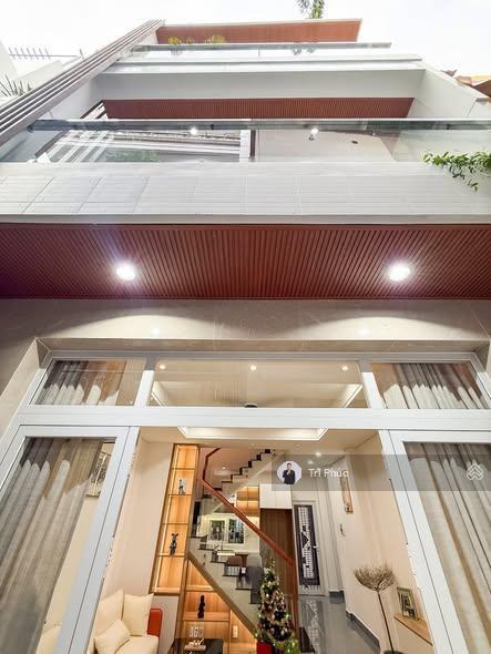 Chỉ 7.xtỷ tl, nhà mới đẹp gần 50m2 4 tầng 4pn sát hẻm xe tải thông phan xích long, phú nhuận