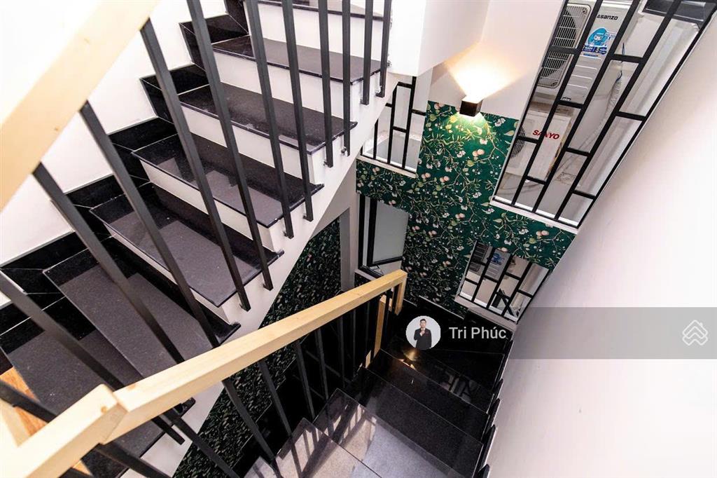 Siêu chdv 97m2 13 phòng dòng tiền 60 triệu/th ngay kế phan xích long phú nhuận