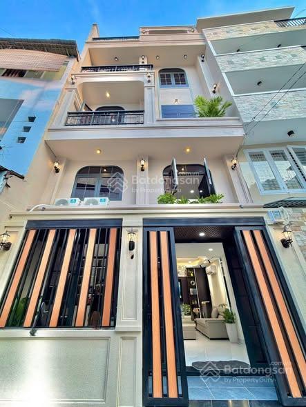 Nhỉnh 9ty,nhà hẻm xe hơi sát mặt tiền khu phan xích long phú nhuận,52m2 hẻm 6m,cc 1 đời