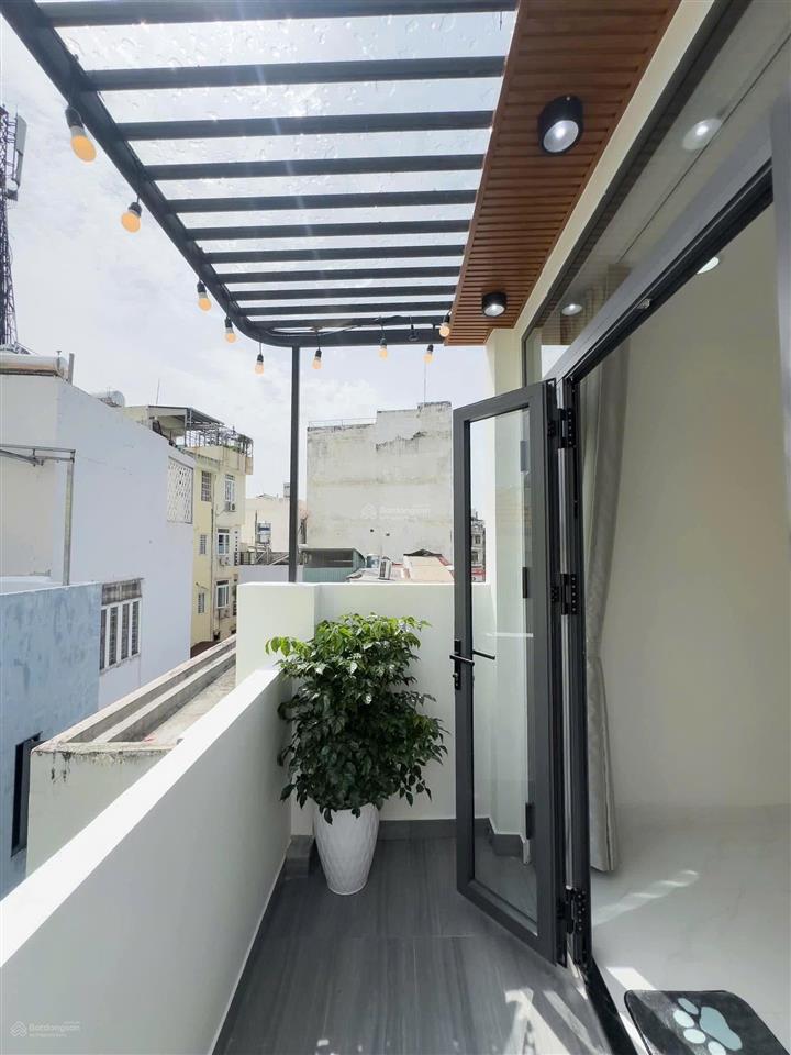Nhỉnh 6tynhà đẹp hẻm thông 4 tầng 4pn ngay phan đình phùng,phú nhuận