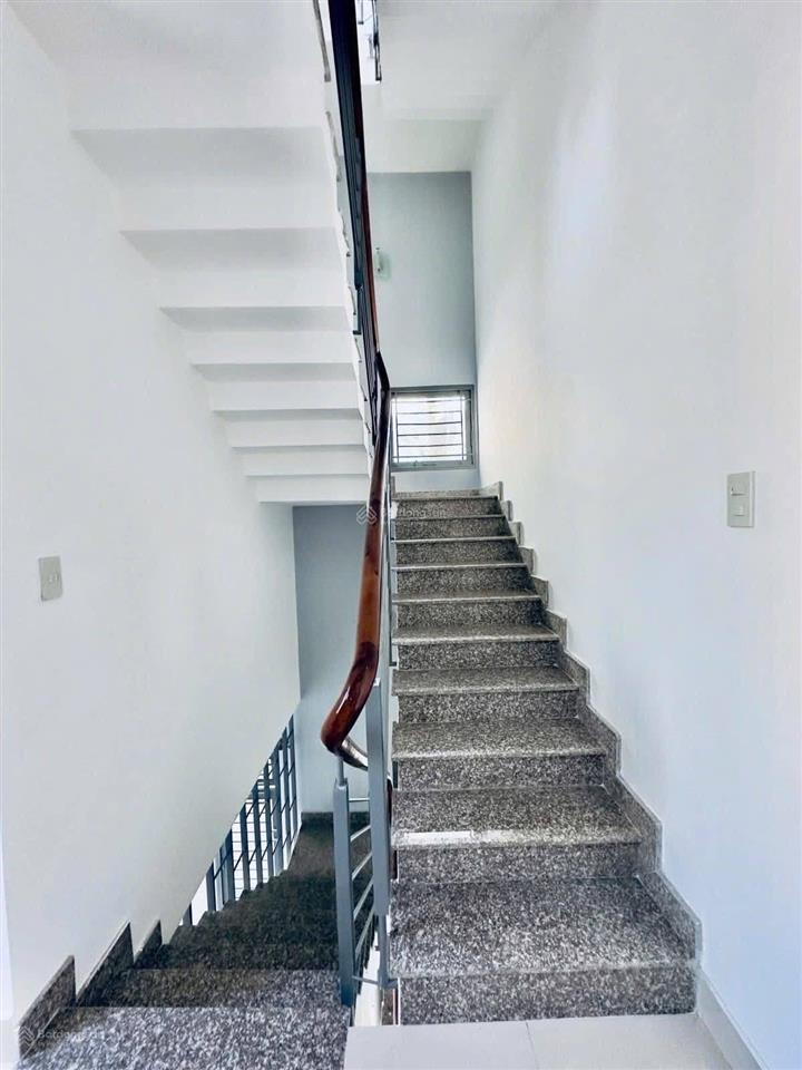 Hiếmchỉ 9.xtyngay khu vip đặng văn ngữ,hoàng diệu phú nhuận50m2 sát mặt tiền