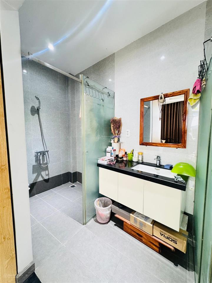 Nhỉnh 9ty  nhà 4 tầng 50m2 hẻm xe hơi ngủ nhà ngay gần coopmart nguyễn kiệm,phú nhuận