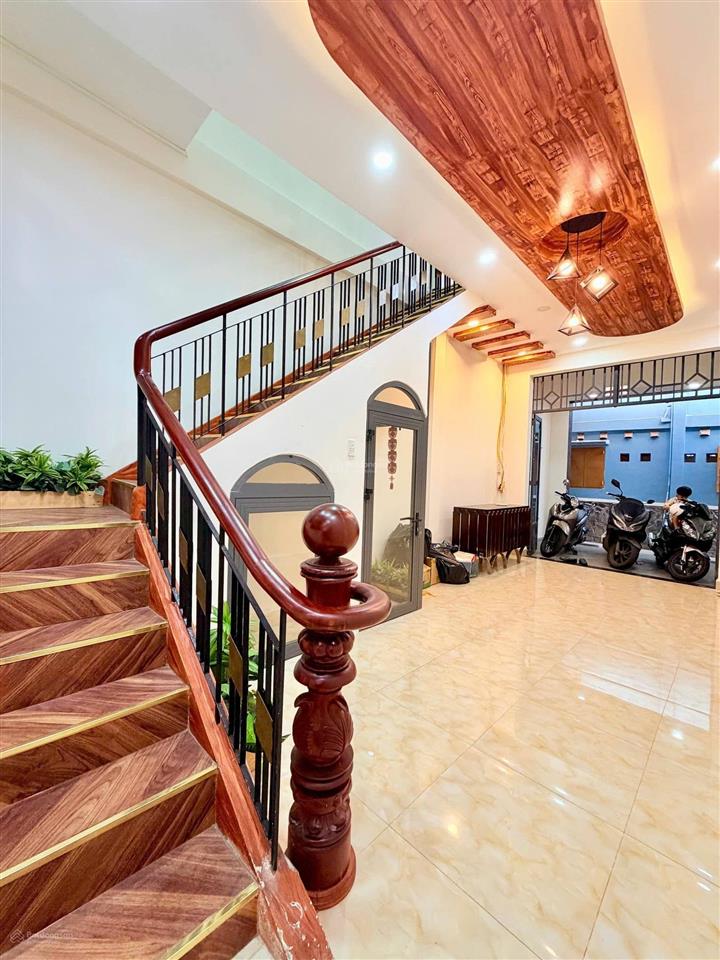 Chi 6. x tỷ  nhà 50m2 rất mới khu phan xích long phú nhuận, hẻm thông tứ tung, chủ gấp bán