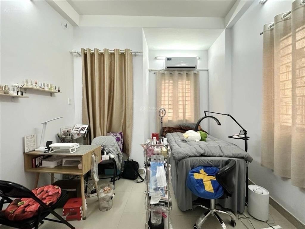 Gấp bán giảm sâu còn hơn 7ty,nhà hẻm xe hơi thông,50m2,3 tầng 3pn,phú nhuận