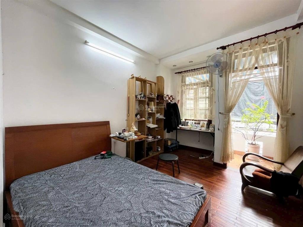Hiếm  nhỉnh 8 tỷ nhà 50m² 4pn hẻm xe hơi thông ngay ngã tư phú nhuận