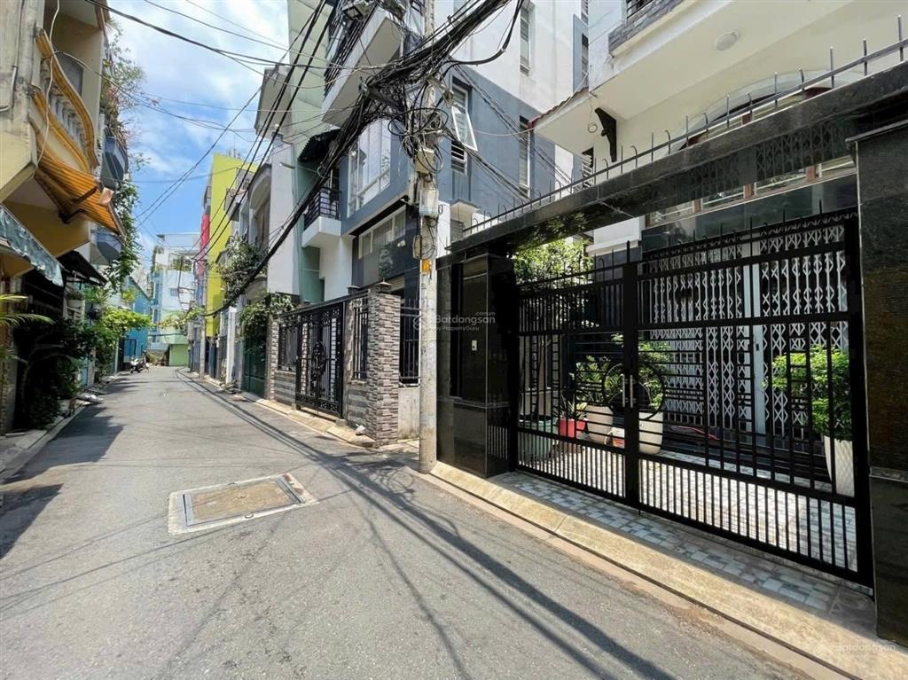 Hiếm  nhỉnh 8 tỷ nhà 50m² 4pn hẻm xe hơi thông ngay ngã tư phú nhuận