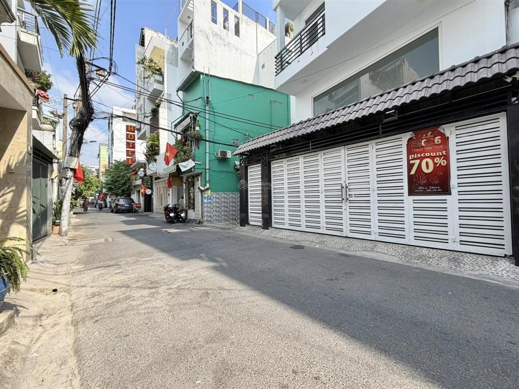 Hiếm, nhỉnh 8 tỷ đồng, nhà xây mới 50m², 4pn, sát hẻm xe tải thông phan xích long, phú nhuận