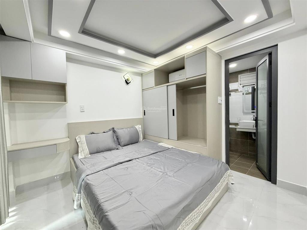 Hiếm, nhỉnh 8 tỷ đồng, nhà xây mới 50m², 4pn, sát hẻm xe tải thông phan xích long, phú nhuận