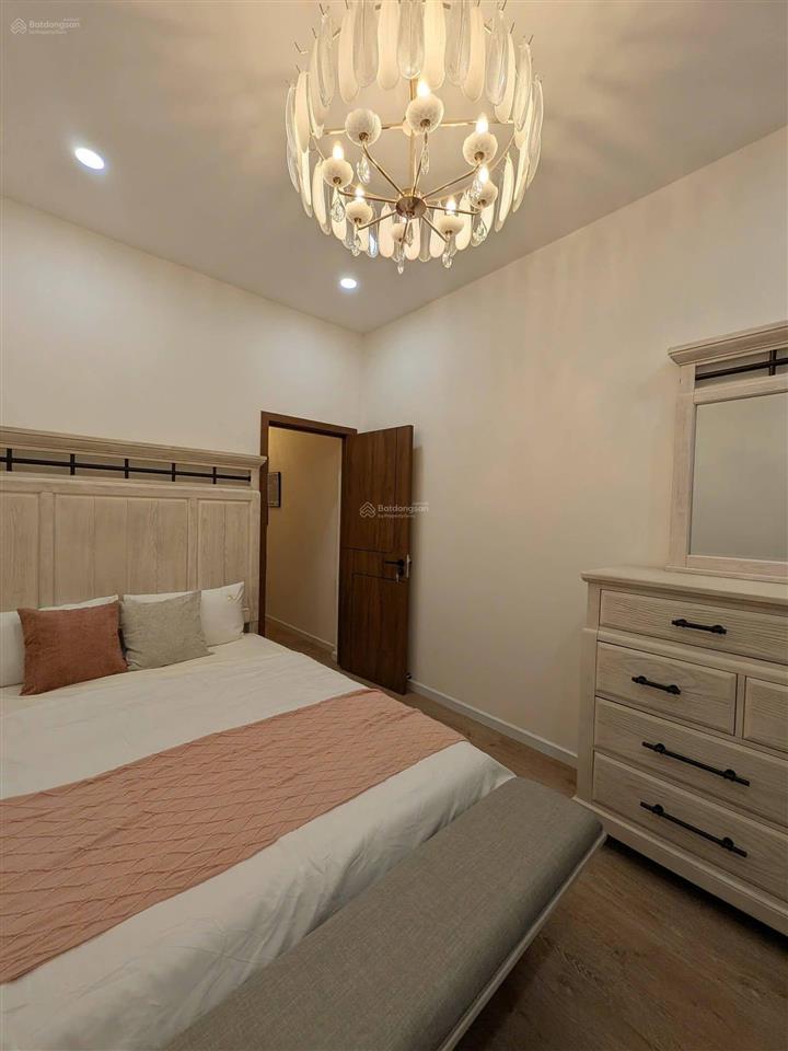 Giảm sâu còn hơn 5 tỷ, nhà 3 tầng 3pn 36m mới đẹp, sát hẻm xe hơi thông phan đăng lưu