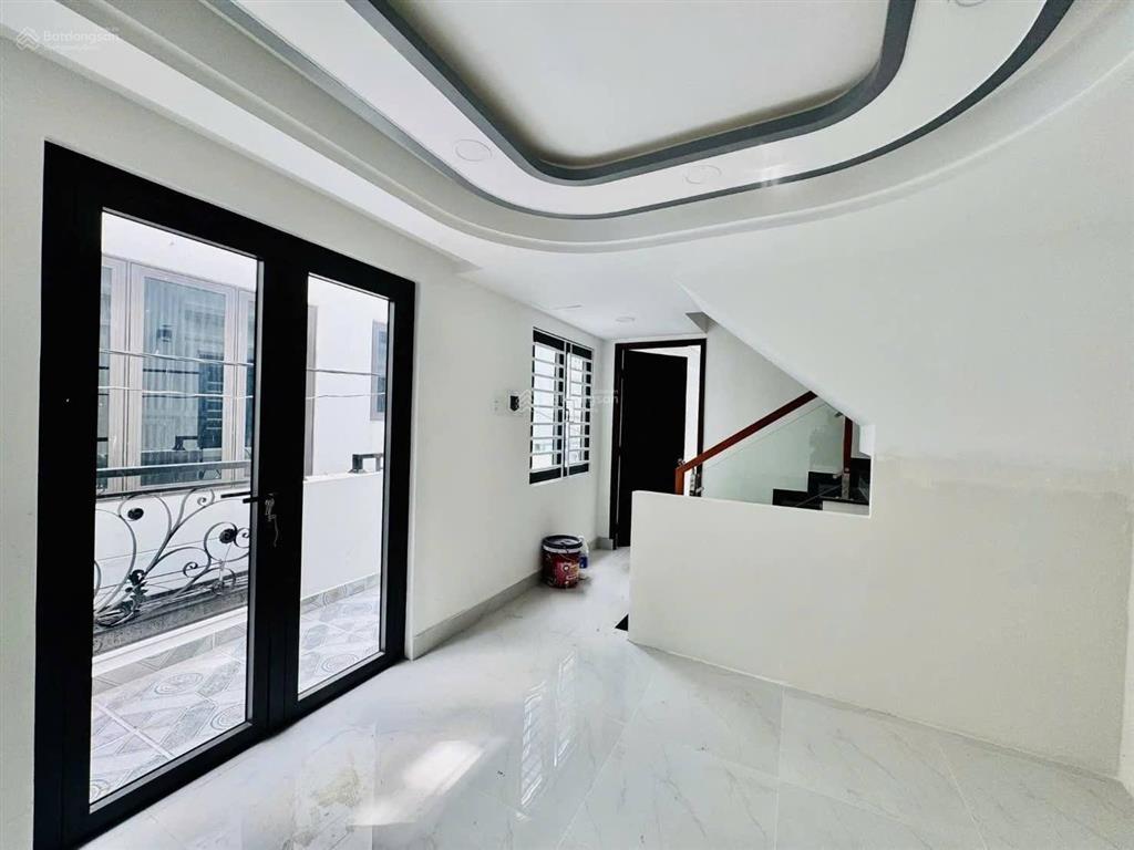 Nhỉnh 8ty,có nhà khu vip đoàn thị điểm sát hẻ xe tải thông phan xích long,phú nhuận