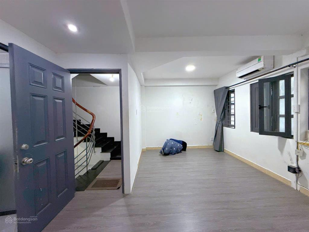 Chỉ 6,x tỷ  ngay huỳnh văn bánh, lê văn sỹ phú nhuận, 40m² 4 tầng, 4pn  gấp bán