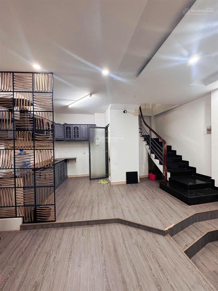 Chỉ 6,x tỷ  ngay huỳnh văn bánh, lê văn sỹ phú nhuận, 40m² 4 tầng, 4pn  gấp bán