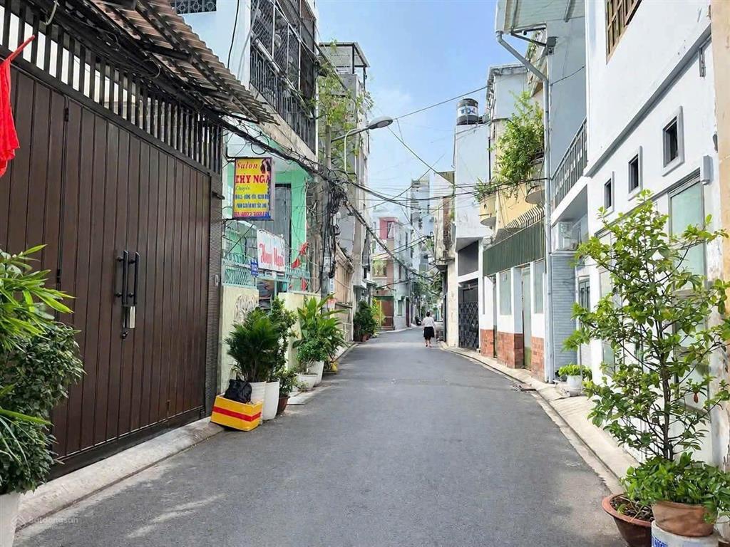 Rẻ bèo, chdv 8 phòng dòng tiền 40tr/th 55m2 ngay lê văn sỹ phú nhuận