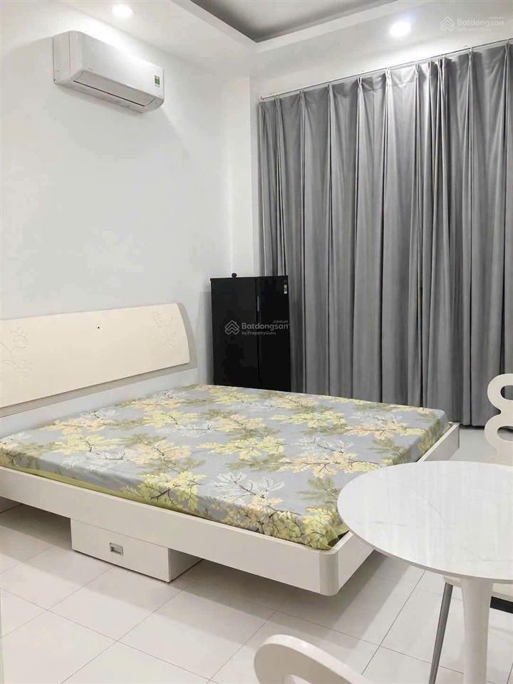 Rẻ bèo, chdv 8 phòng dòng tiền 40tr/th 55m2 ngay lê văn sỹ phú nhuận