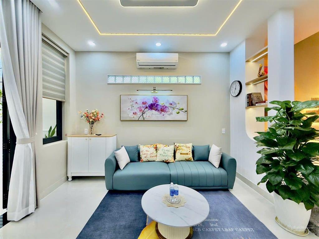 Rẻ, gần phan đình phùng, phú nhuận  60m2  4 tầng  full nội thất  chỉ hơn 9 đồng