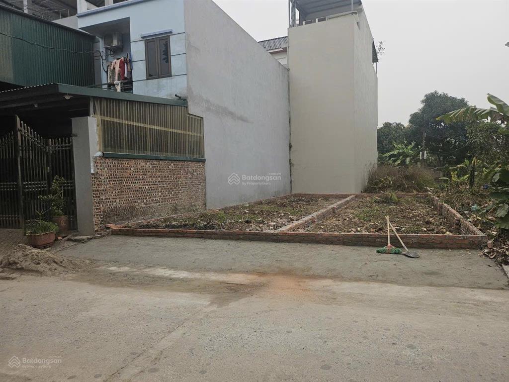 Cắt lỗ 60.4m2 bìa làng lộc hà sát cầu tứ liên