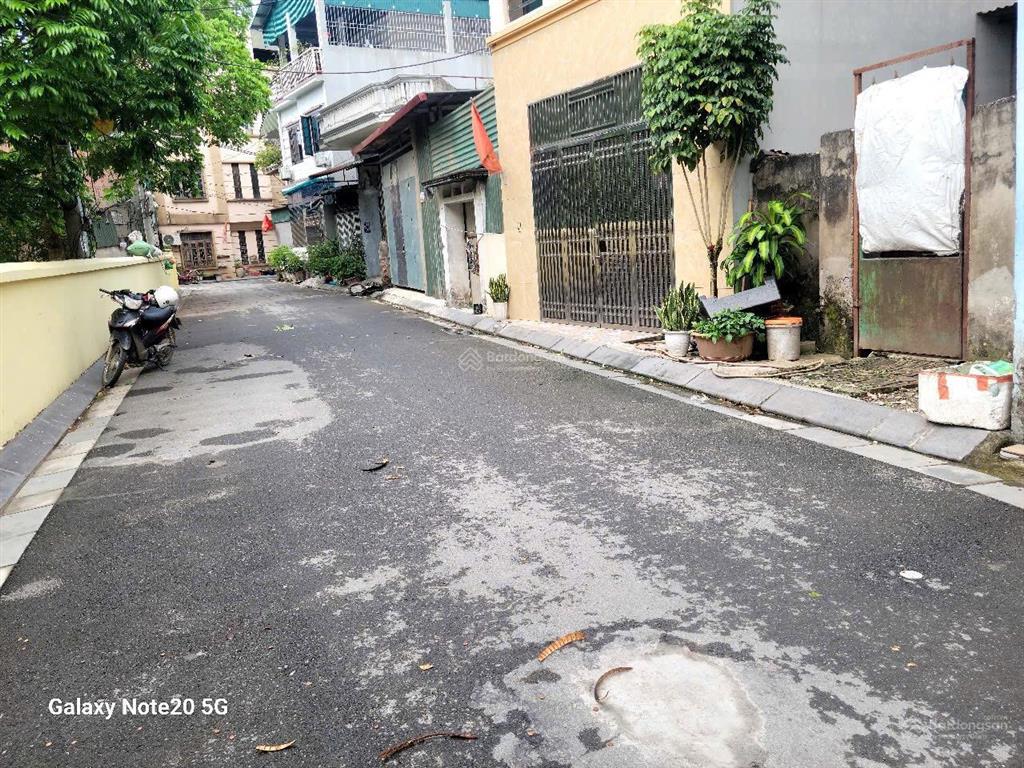 Bán gấp trục chính du nội sát vin yên thường