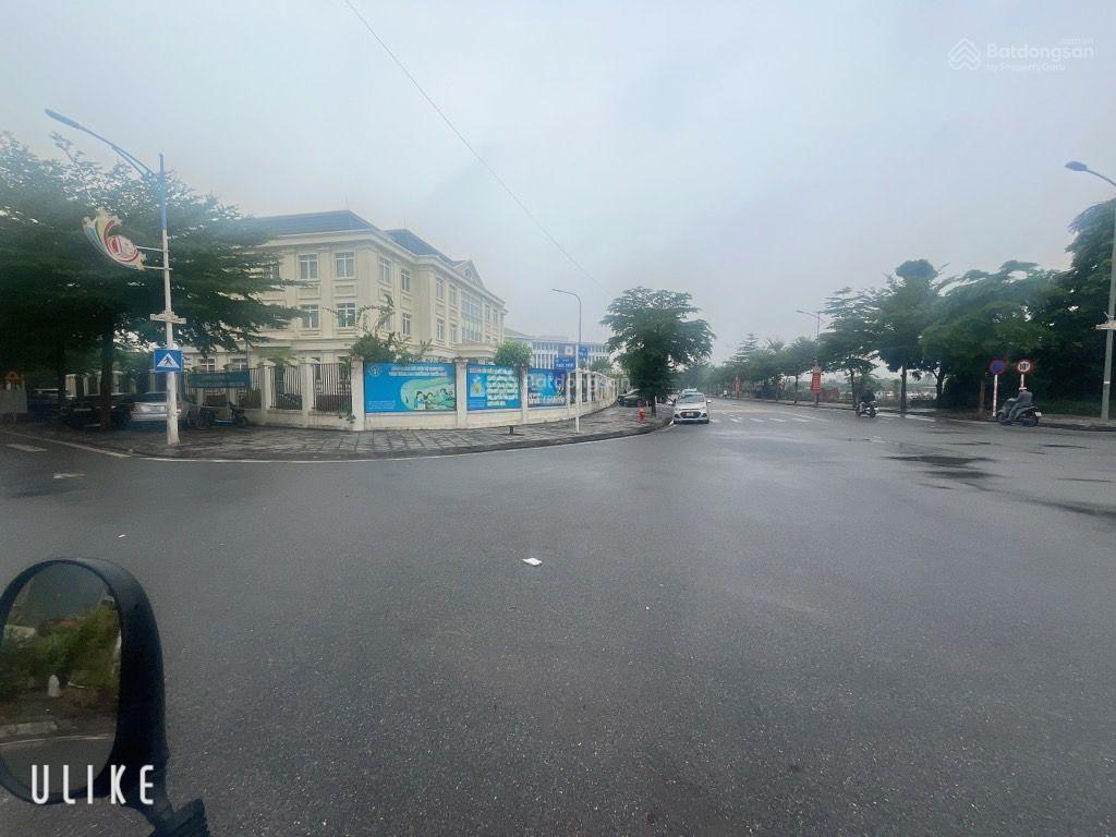 Đất đẹp tựu phúc, lô góc, ngõ thông, tiện ích ngập tràn.