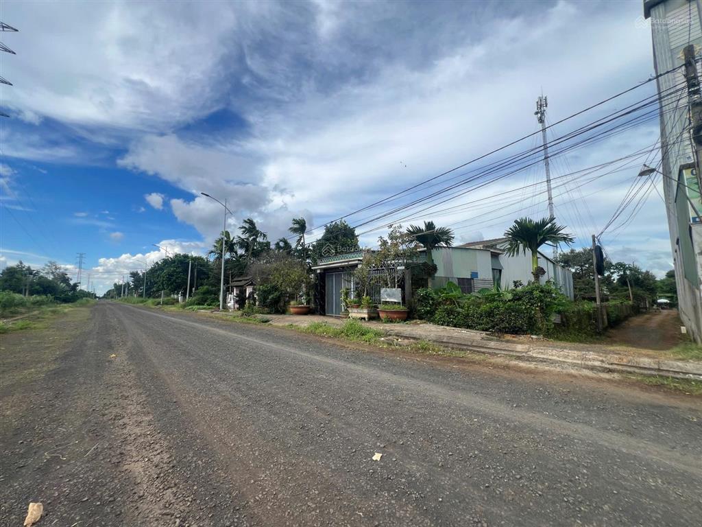 Cần bán lô đất hẻm 99 nguyễn văn linh, phường tân an, buôn ma thuột, daklak