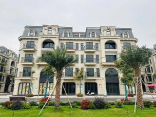 Cần tiền bán royal river city, 11 tỷ xây 5 tầng , 70m2,view công viên đẹp nhất dự án