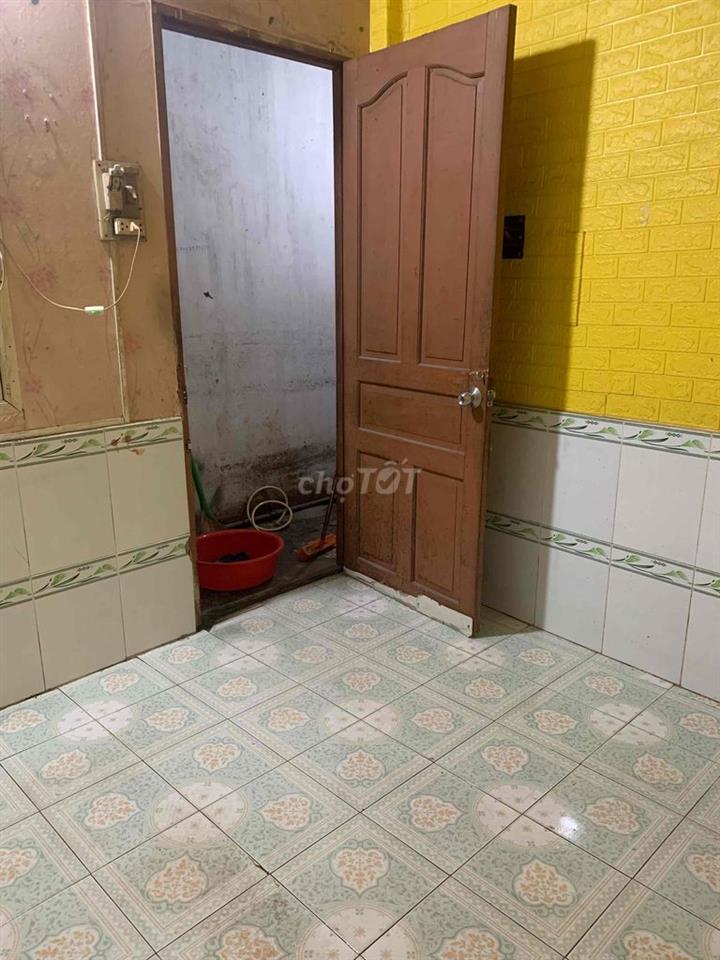 phòng tolet riêng, giờ giấc tự do, an ninh