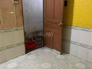 phòng tolet riêng, giờ giấc tự do, an ninh