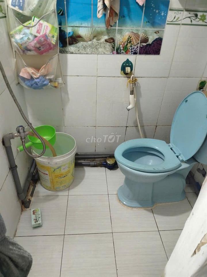 Cần nữ thuê phòng 670/87/15 Đoàn Văn Bơ, P16, Q.4-Phòng 1 dưới đất