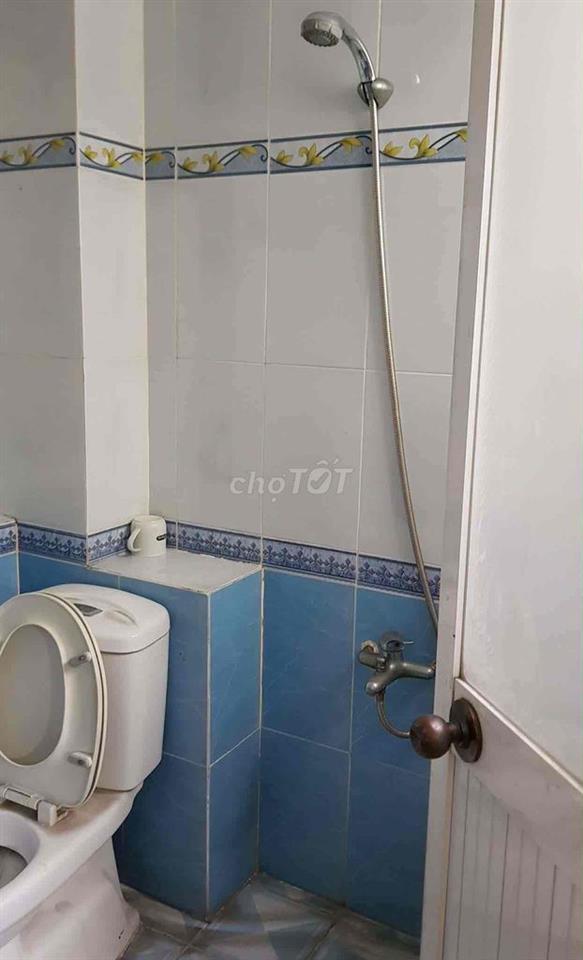 Cho thuê phòng trọ quận Tân Bình 16m2 có gác