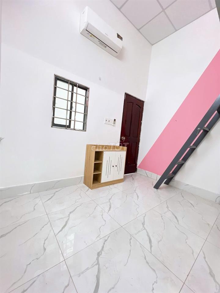 Căn hộ GÁC - Cửa sổ, Đại Học Văn Lang, Đặng Thùy Trâm, Bình Thạnh