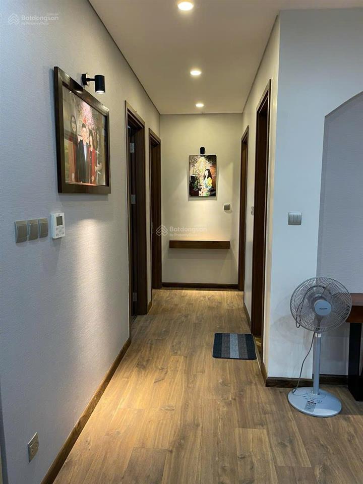 Cho thuê căn hộ cao cấp n01t4 ngoại giao đoàn căn góc tầng 14