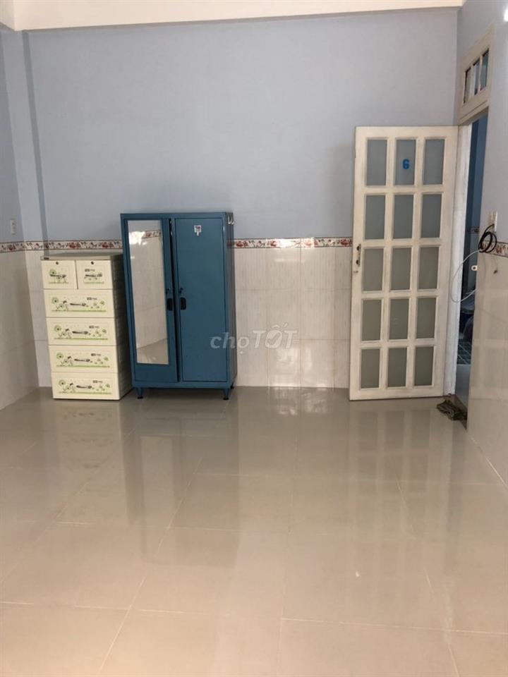 Phòng 25m2 tại đg Ng. Hữu Cảnh, 3,5tr, an ninh, giờ tự do, thân thiện