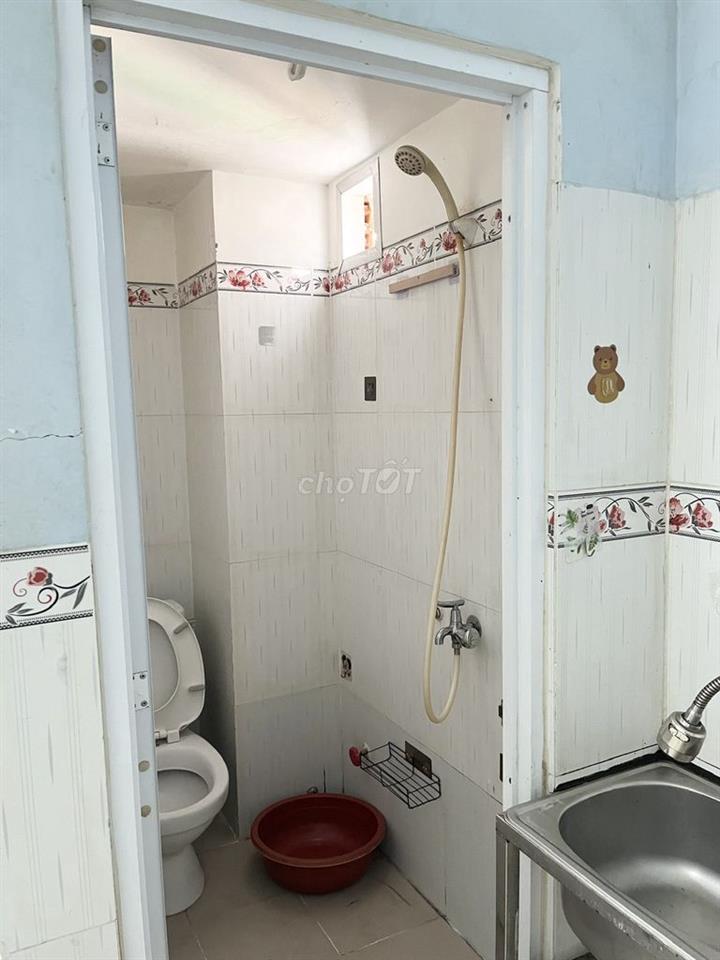 Phòng 25m2 tại đg Ng. Hữu Cảnh, 3,5tr, an ninh, giờ tự do, thân thiện