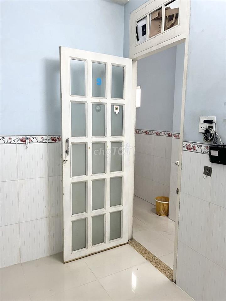 Phòng 25m2 tại đg Ng. Hữu Cảnh, 3,5tr, an ninh, giờ tự do, thân thiện