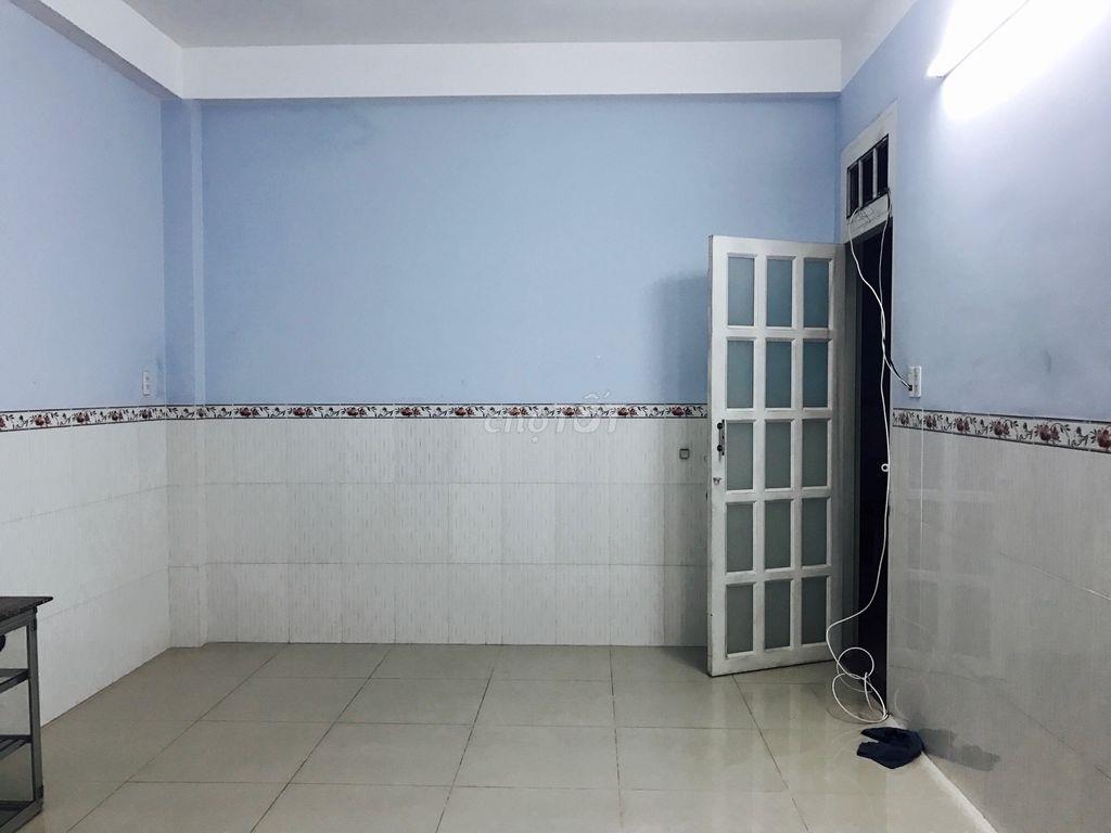 Phòng 25m2 tại đg Ng. Hữu Cảnh, 3,5tr, an ninh, giờ tự do, thân thiện