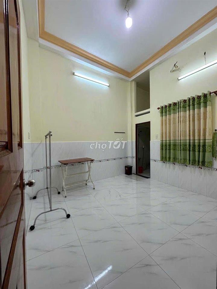 PHÒNG TRỌ CỬA SỔ THOÁNG MÁT GIÁ SINH VIÊN