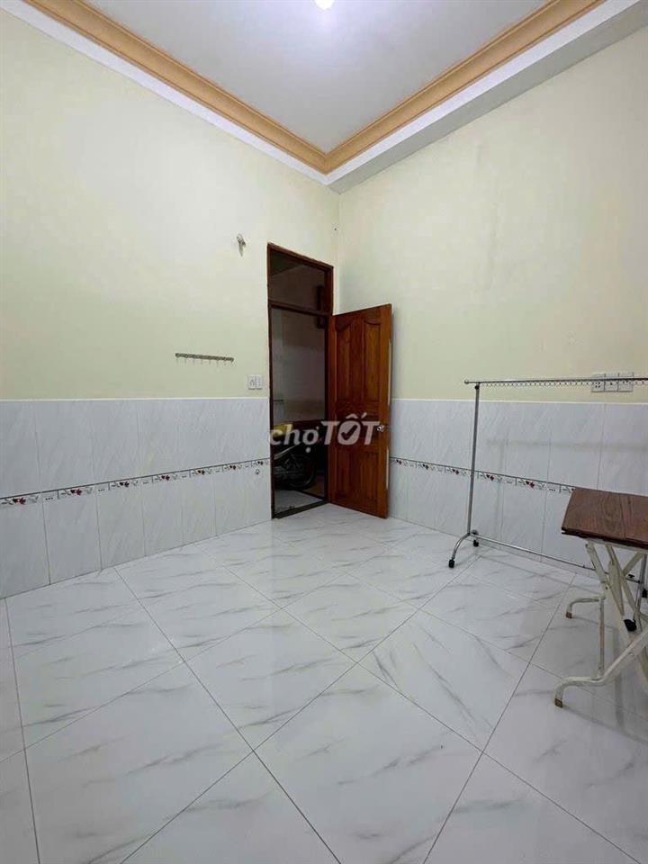 PHÒNG TRỌ CỬA SỔ THOÁNG MÁT GIÁ SINH VIÊN