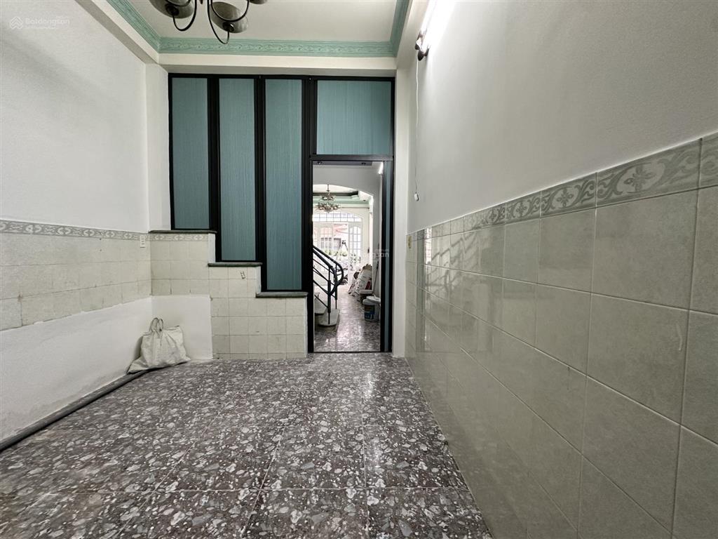 Chính chủ cho thuê nhà 5pn rộng rãi hxh tận nhà nhà mới