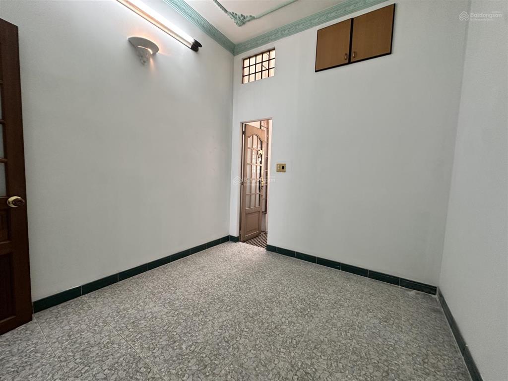 Chính chủ cho thuê nhà 5pn rộng rãi hxh tận nhà nhà mới