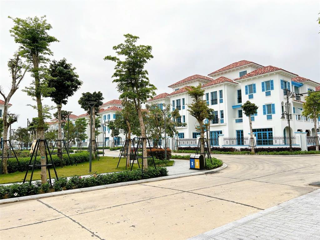 Bán biệt thự tứ lập sun grand city feria hạ long bãi cháy  21 tỷ / 176m2