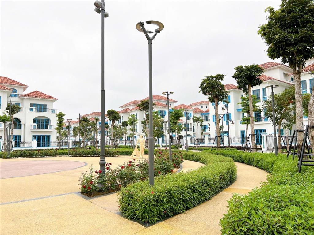 Bán biệt thự tứ lập sun grand city feria hạ long bãi cháy  21 tỷ / 176m2