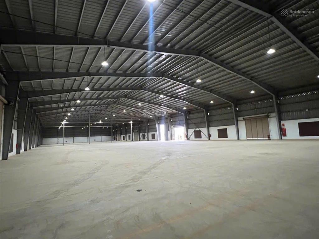 Cho thuê gấp kho văn lâm hưng yên, dt 10.000m2, mt 100m, giá 1 tỷ 40 tr