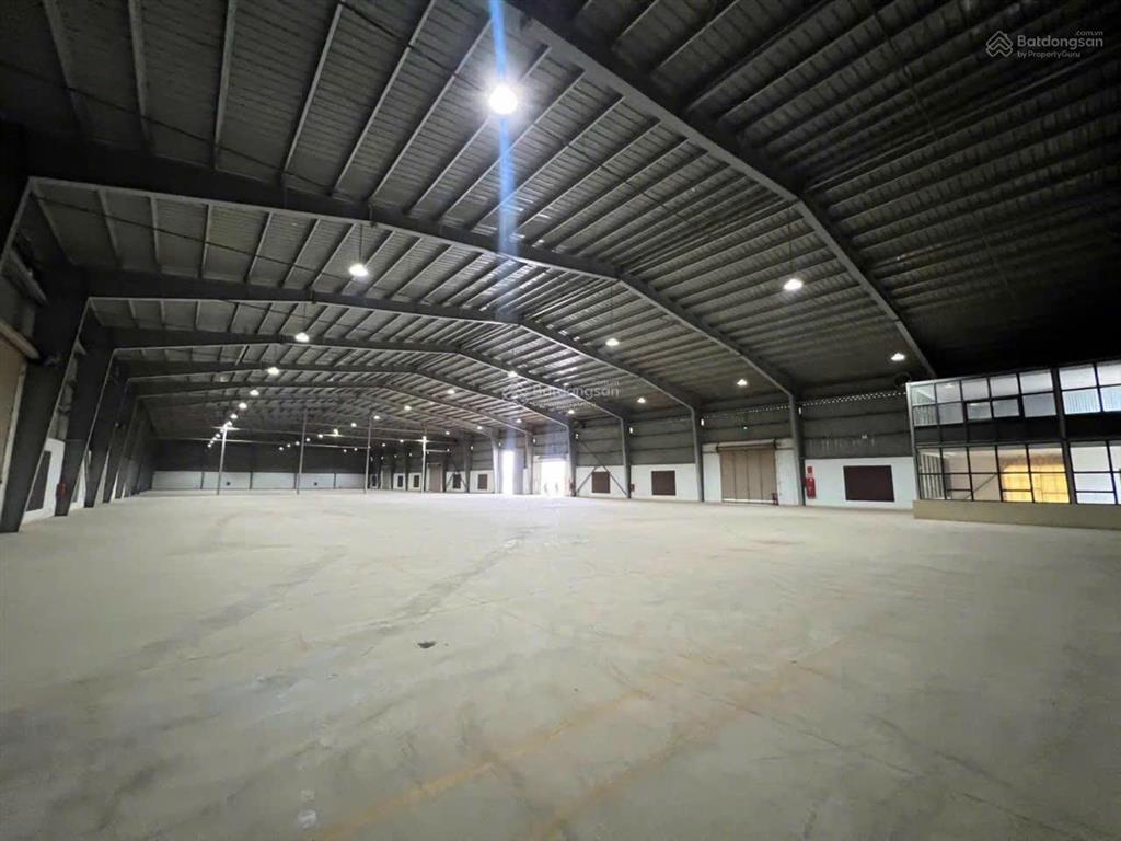 Cho thuê gấp kho văn lâm hưng yên, dt 10.000m2, mt 100m, giá 1 tỷ 40 tr