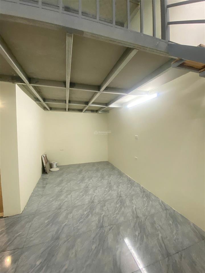 Cho thuê nhà cấp 4 mới xây đường thạch bàn, long biên, hà nội