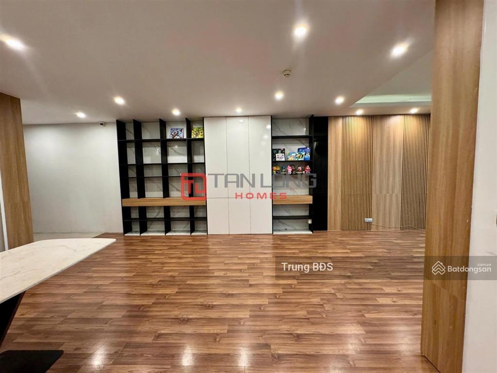 Chính chủ bán căn góc tòa n03t2 ngoại giao đoàn view hồ và nội khu