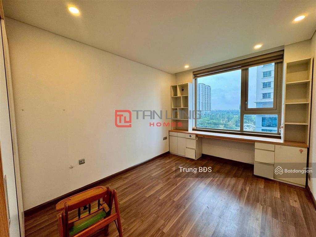 Chính chủ bán căn góc tòa n03t2 ngoại giao đoàn view hồ và nội khu