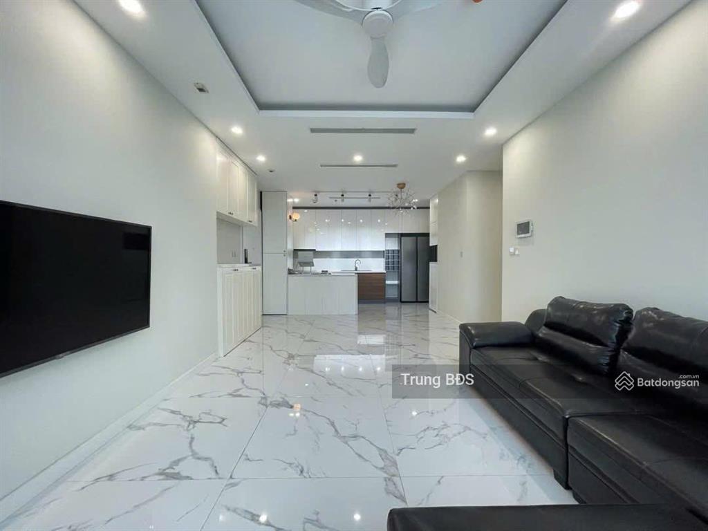 Bán căn hộ sunshine city dt 90m2 giá 8.8 tỷ.  e trung 0989 734 ***
