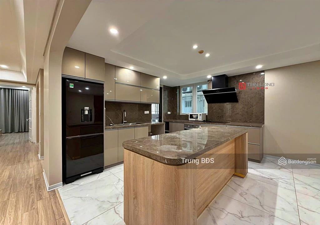 Cho thuê căn hộ ciputra, dt 120m 03pn tầng cao, đủ đồ giá 20tr.  e trung 0989 734 ***