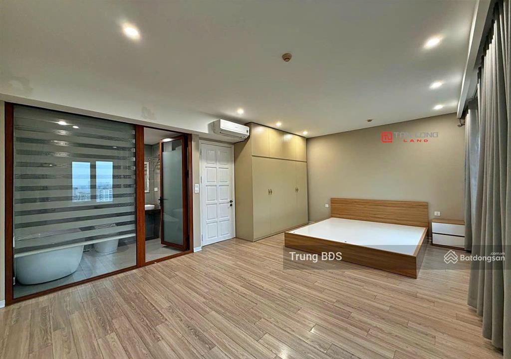 Cho thuê căn hộ ciputra, dt 120m 03pn tầng cao, đủ đồ giá 20tr.  e trung 0989 734 ***